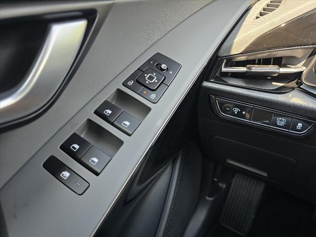 2025 Kia Niro EX