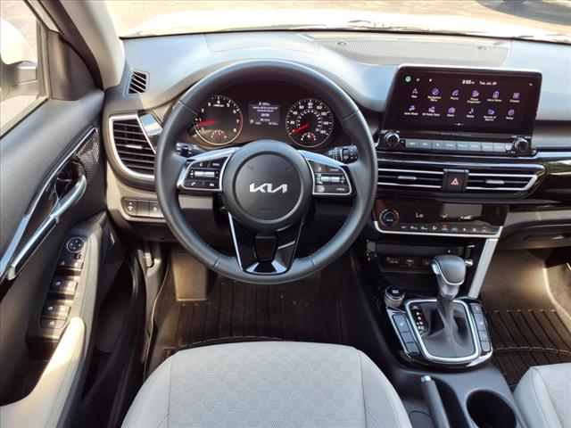 2022 Kia Seltos EX