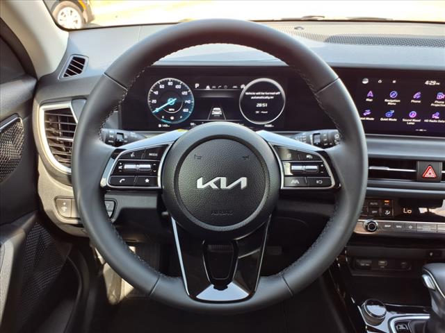 2025 Kia Seltos EX
