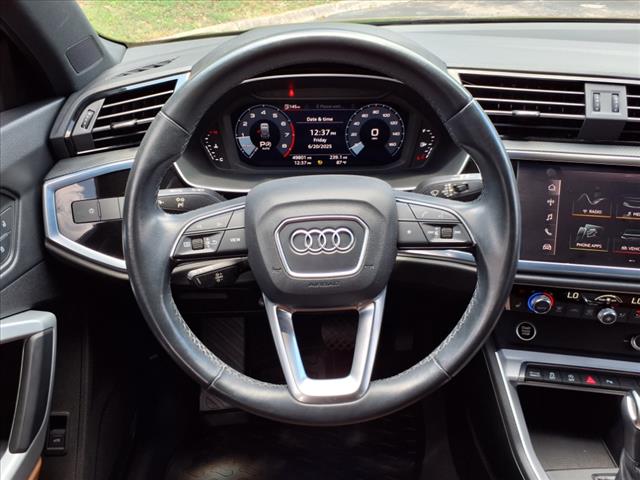 2021 Audi Q3 quattro Premium 40 TFSI