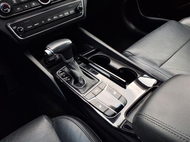 2019 Kia Cadenza Premium