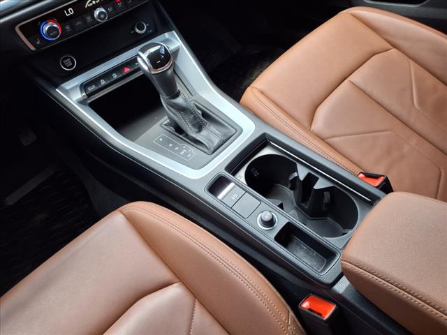 2021 Audi Q3 quattro Premium 40 TFSI