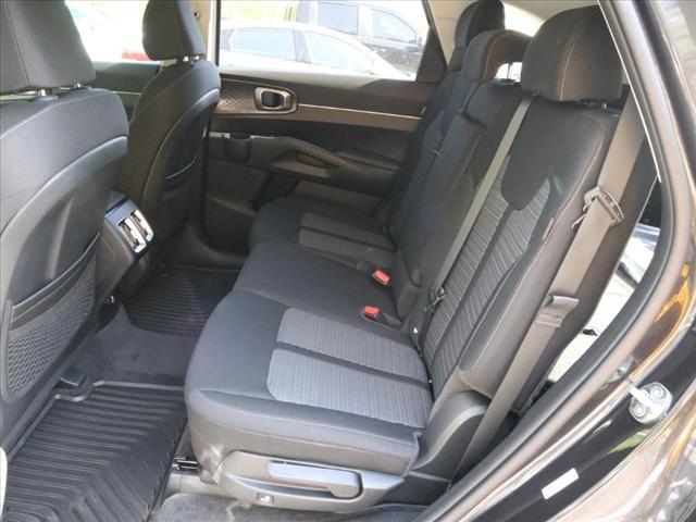 2025 Kia Sorento LX FWD