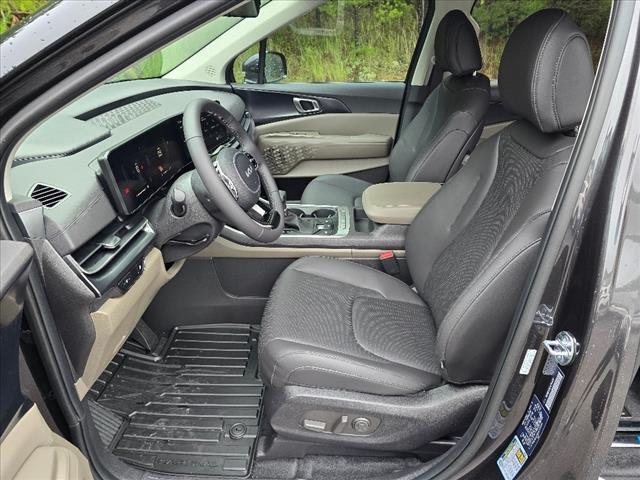 2025 Kia Carnival LXS