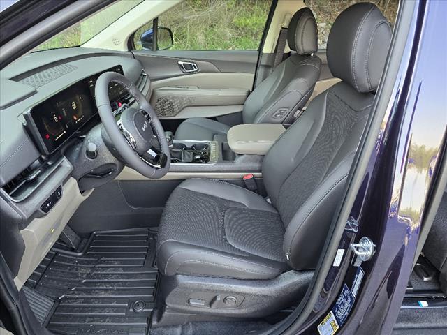 2025 Kia Carnival EX