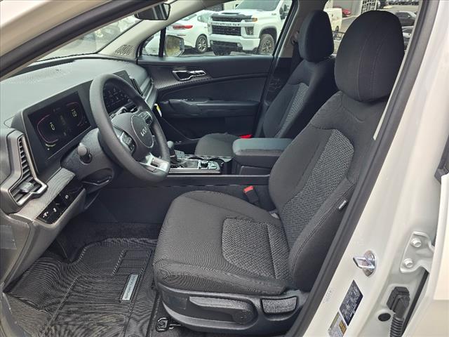 2025 Kia Sportage LX
