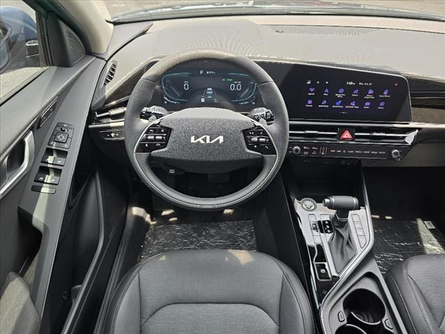 2025 Kia Niro SX