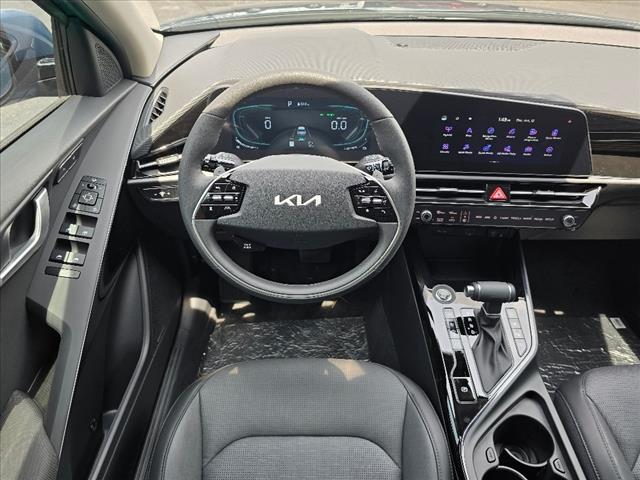 2025 Kia Niro SX