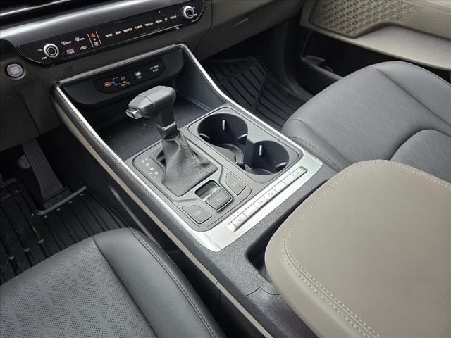 2025 Kia Carnival LXS