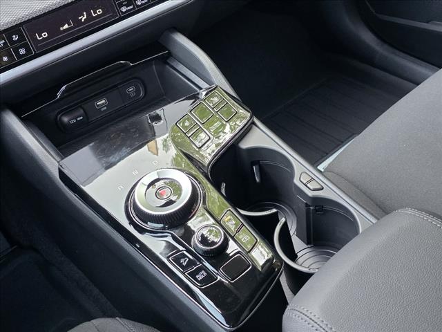 2025 Kia Sportage Hybrid LX