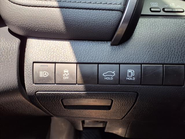 2021 Toyota Camry Hybrid LE