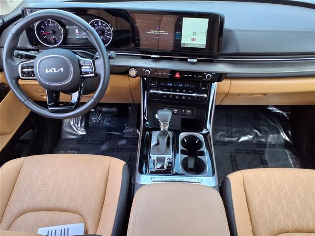 2024 Kia Carnival EX