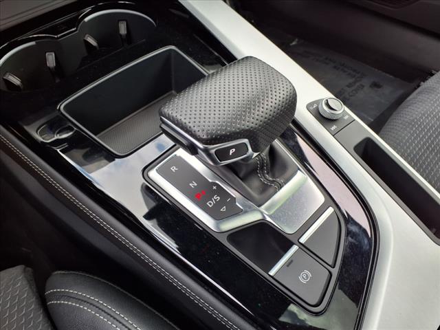 2023 Audi A4 45 S line Prestige quattro