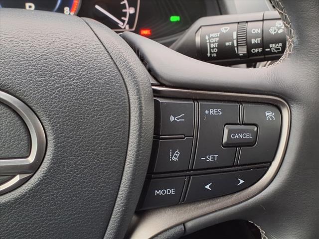 2022 Lexus UX 200 200 Base