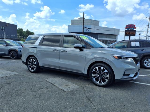 2024 Kia Carnival EX