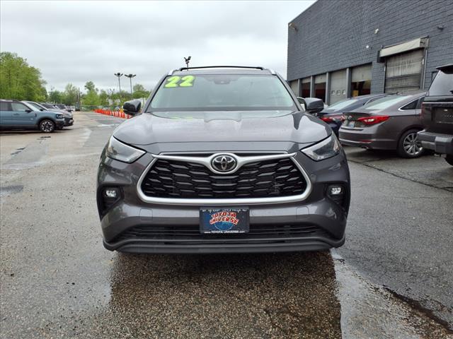 2022 Toyota Highlander XLE