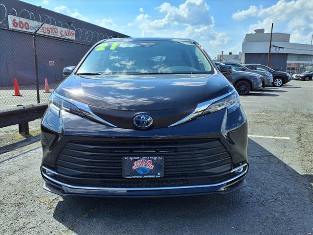 2021 Toyota Sienna XLE