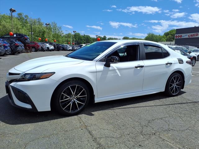 2022 Toyota Camry SE Nightshade