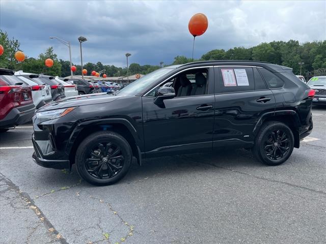 2022 Toyota RAV4 Hybrid SE