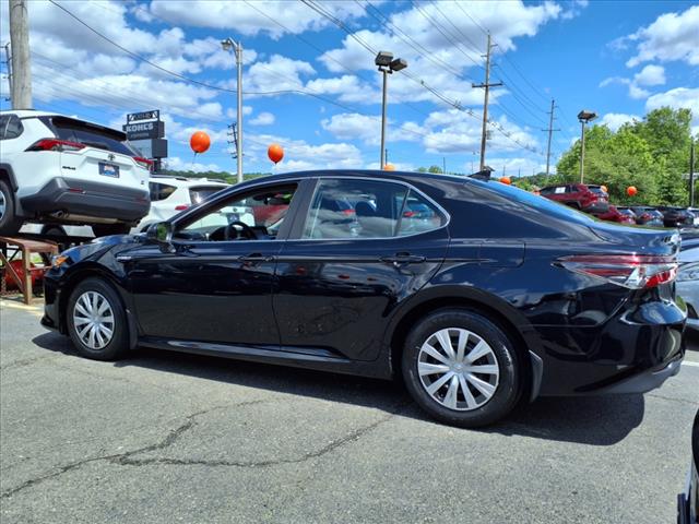 2021 Toyota Camry Hybrid LE