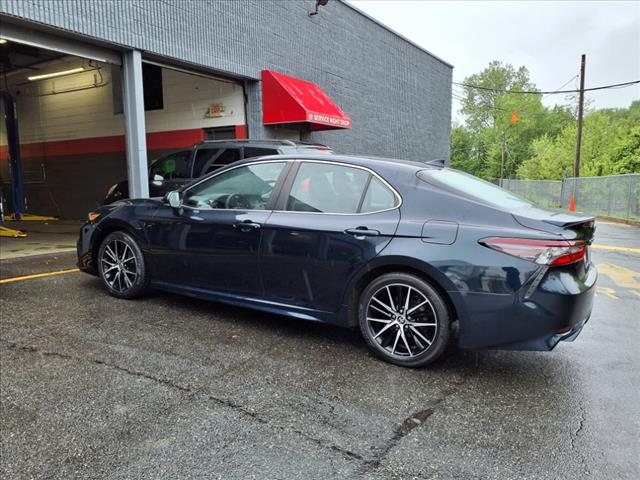 2021 Toyota Camry SE