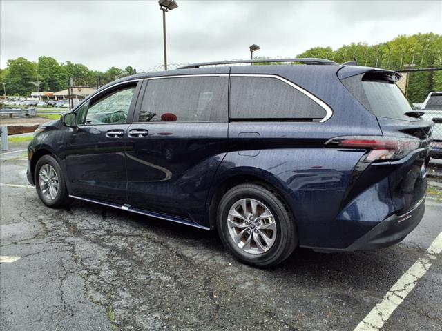 2024 Toyota Sienna XLE