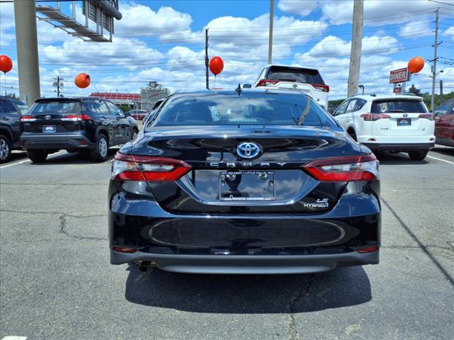 2021 Toyota Camry Hybrid LE