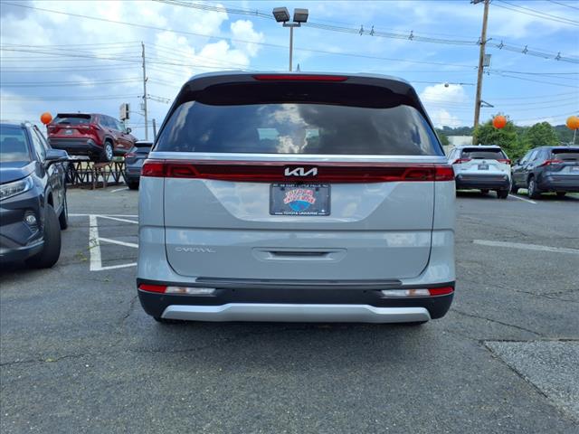 2024 Kia Carnival EX