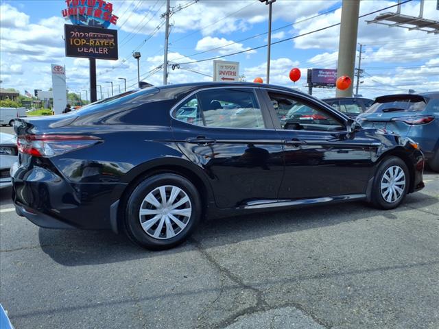 2021 Toyota Camry Hybrid LE