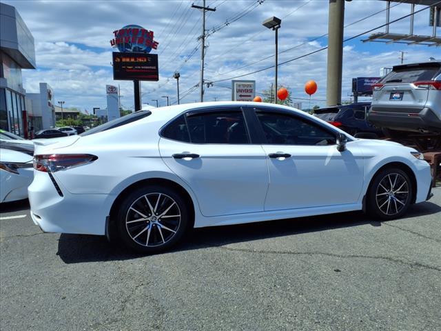 2022 Toyota Camry SE Nightshade