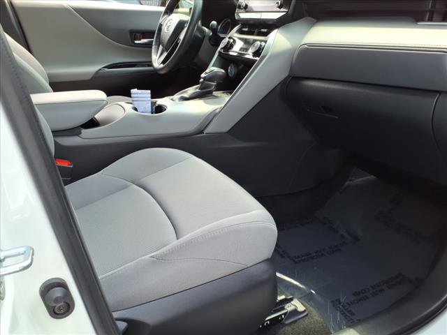 2022 Toyota Venza LE