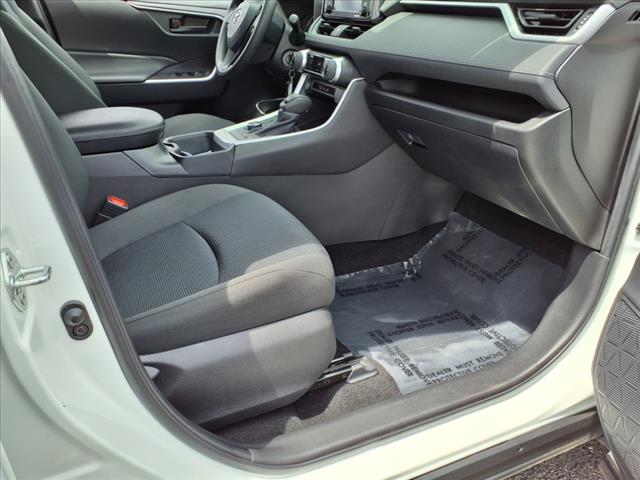 2022 Toyota RAV4 Hybrid LE