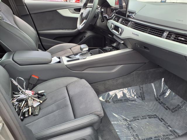 2023 Audi A4 45 S line Prestige quattro