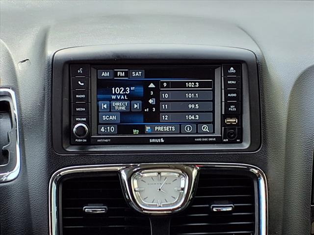 2014 Chrysler Town and Country Touring