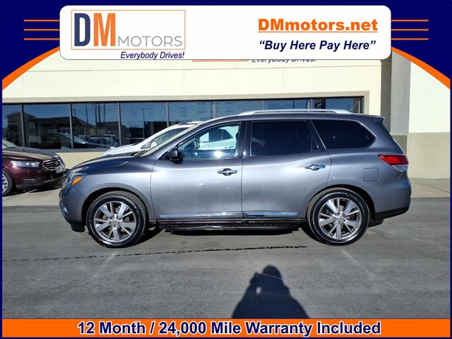 2016 Nissan Pathfinder Platinum  R8243C