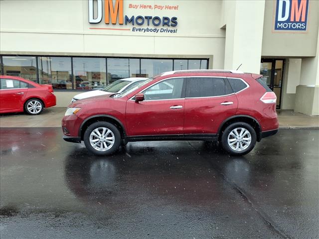 2015 Nissan Rogue SV  R8275C