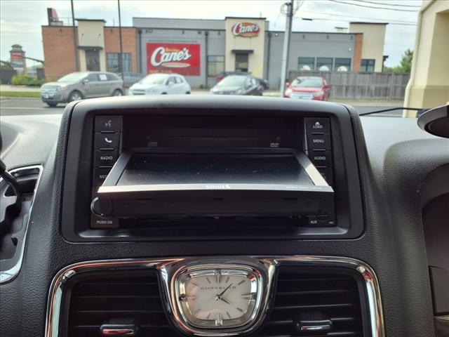 2014 Chrysler Town and Country Touring