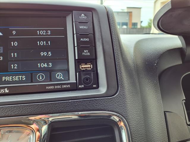 2014 Chrysler Town and Country Touring