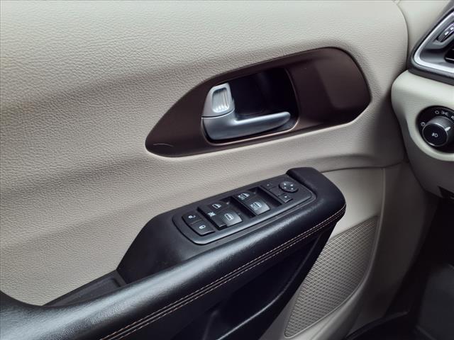 2017 Chrysler Pacifica Touring