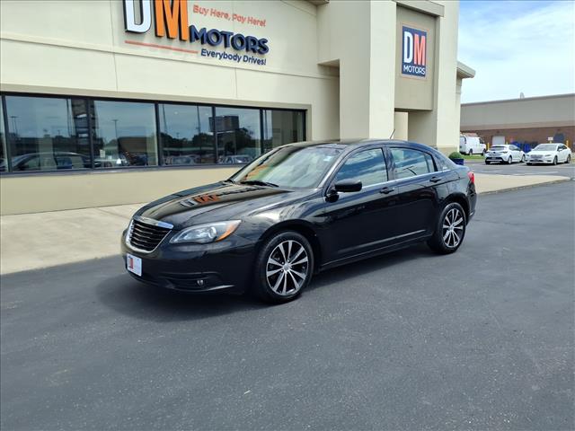 2013 Chrysler 200 Touring:R8365R