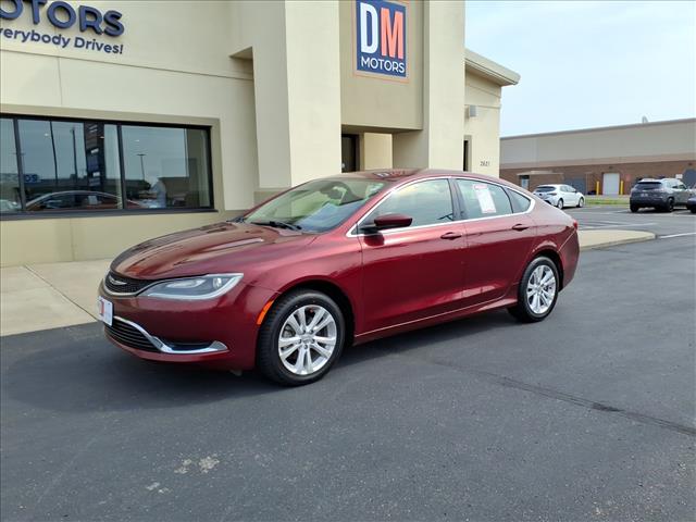 2015 Chrysler 200 Limited:R8438R