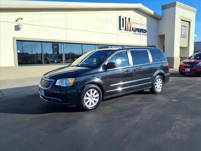 2013 Chrysler Town and Country Touring:R8240C