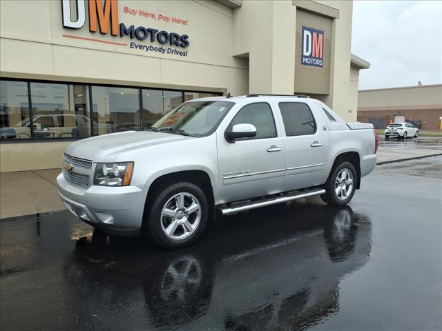 2013 Chevrolet Avalanche LTZ Black Diamond:R8343M