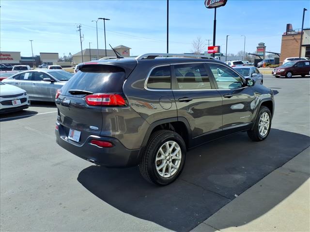 2014 Jeep Cherokee Latitude:R8249M