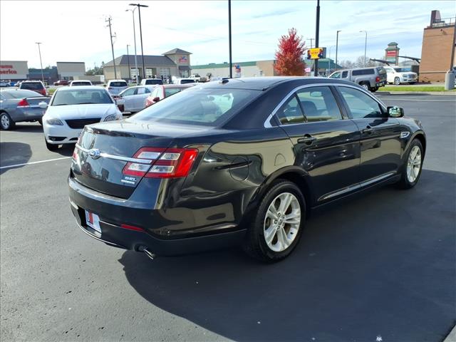 2014 Ford Taurus SEL:R8142M
