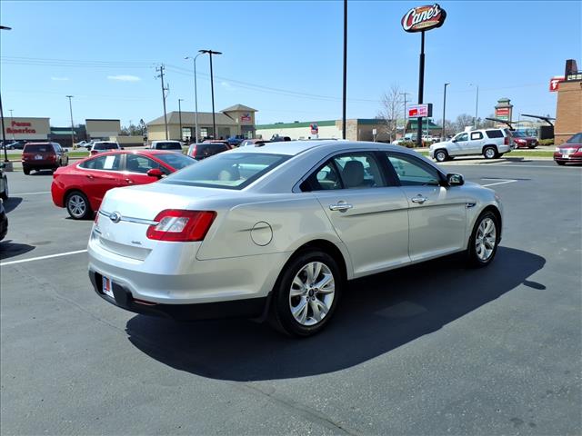 2011 Ford Taurus SEL:R8340C