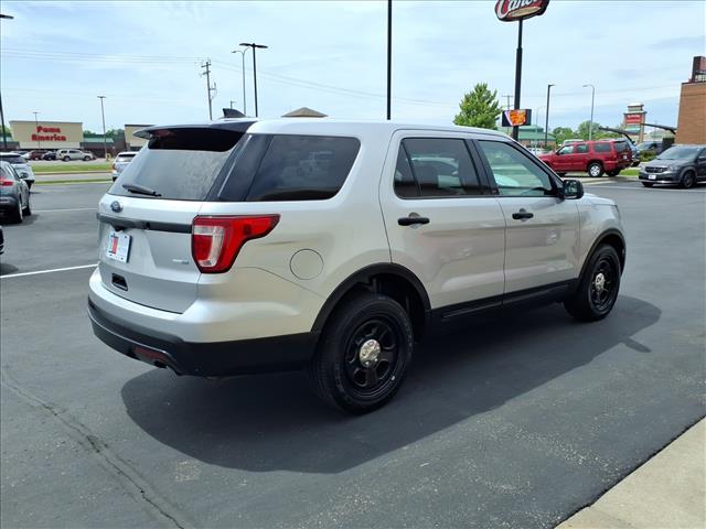 2017 Ford Explorer Police Interceptor Utility:R8303M