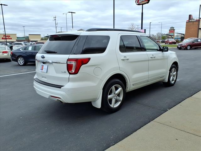 2016 Ford Explorer XLT:R8339C