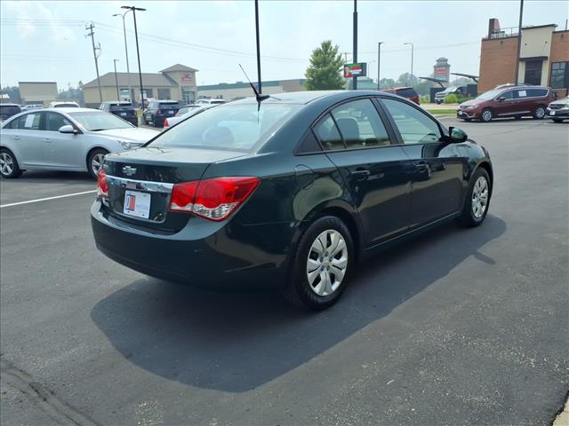 2014 Chevrolet Cruze LS Auto:R8422M