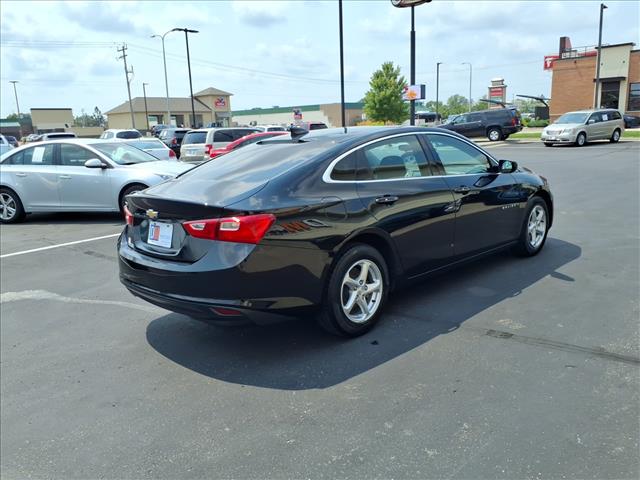 2018 Chevrolet Malibu LS:R8410R